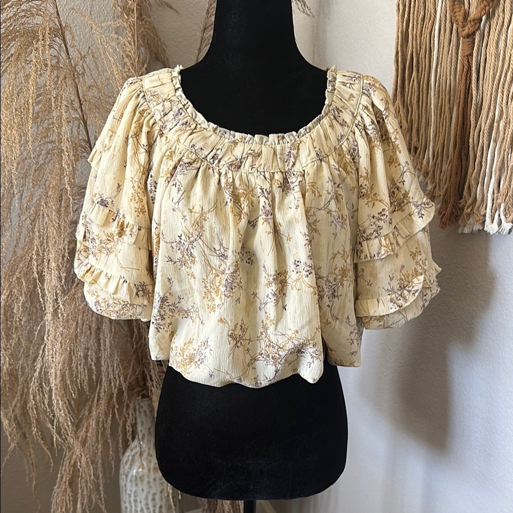 Moon River Cream Puff Sleeve Crop Blouse